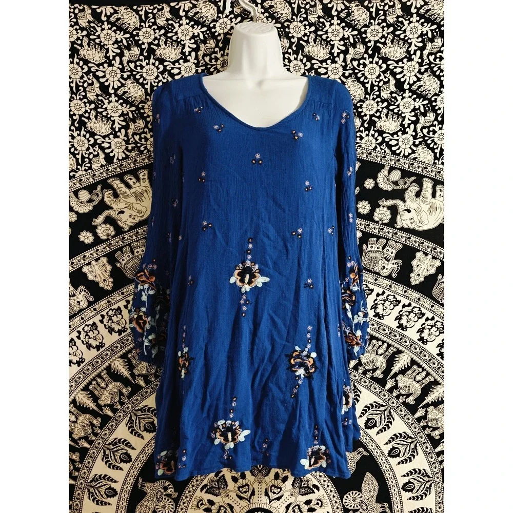 Free People Blue Oxford Embroidered Gypsy Swing Mini Dress Long Sleeve Sz XS